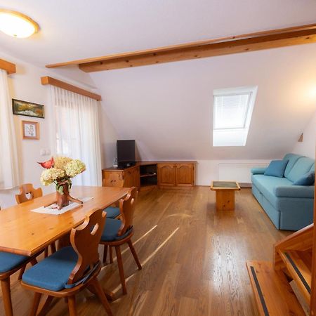 Apartma In Bungalov Jezerci Gozd Martuljek Exteriör bild
