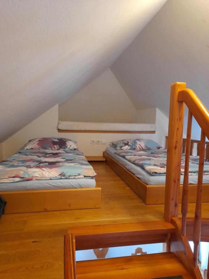 Apartma In Bungalov Jezerci Gozd Martuljek Exteriör bild