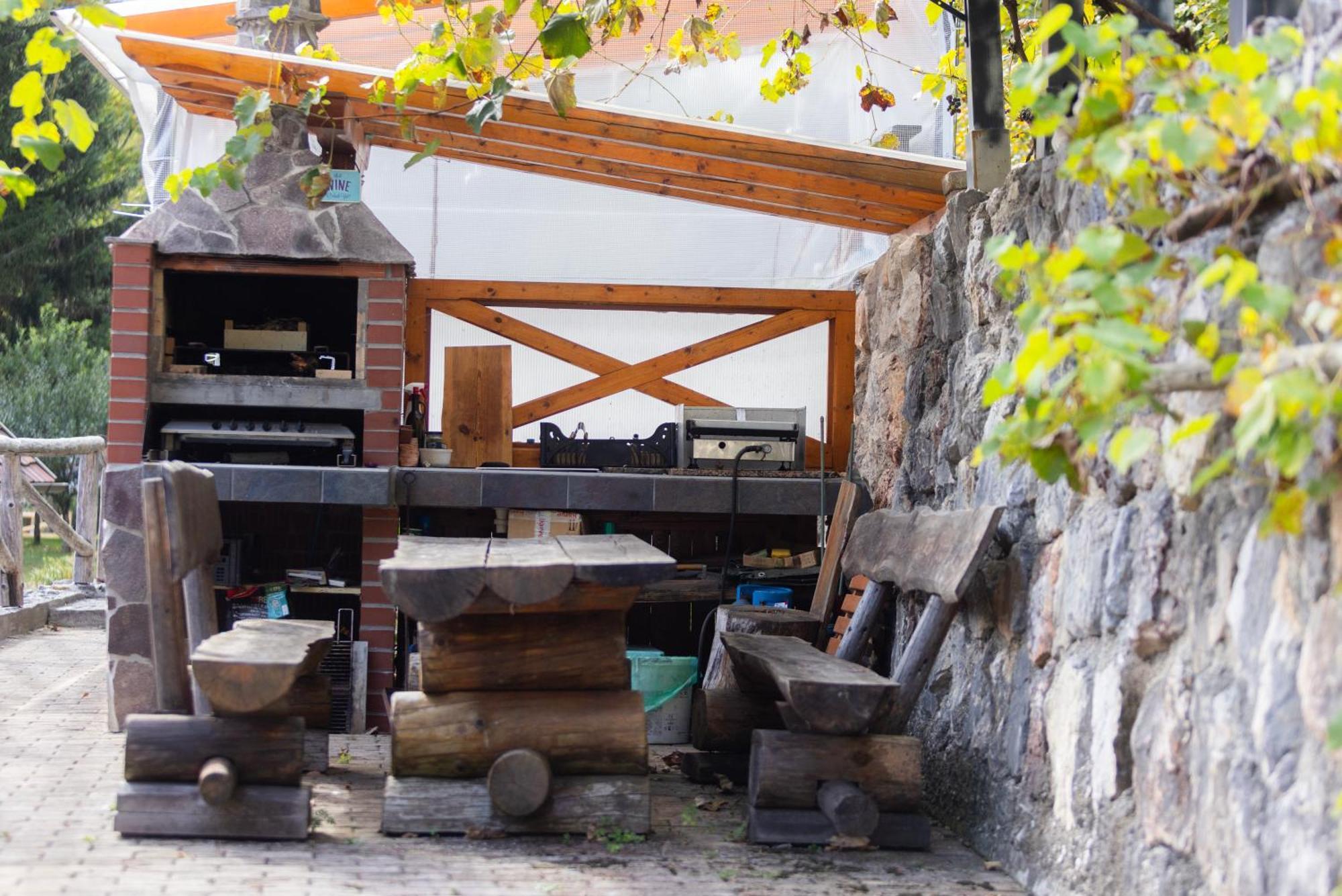 Apartma In Bungalov Jezerci Gozd Martuljek Exteriör bild